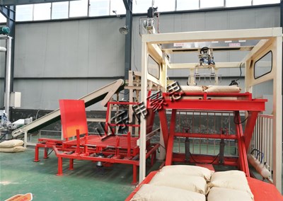 袋式高位全自動碼垛機(jī)機(jī)械手特點介紹是什么？