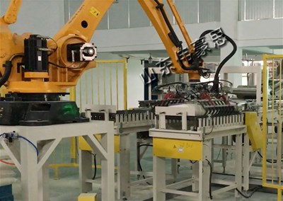 全自動機(jī)器人碼垛機(jī)可以應(yīng)用與哪些行業(yè)？